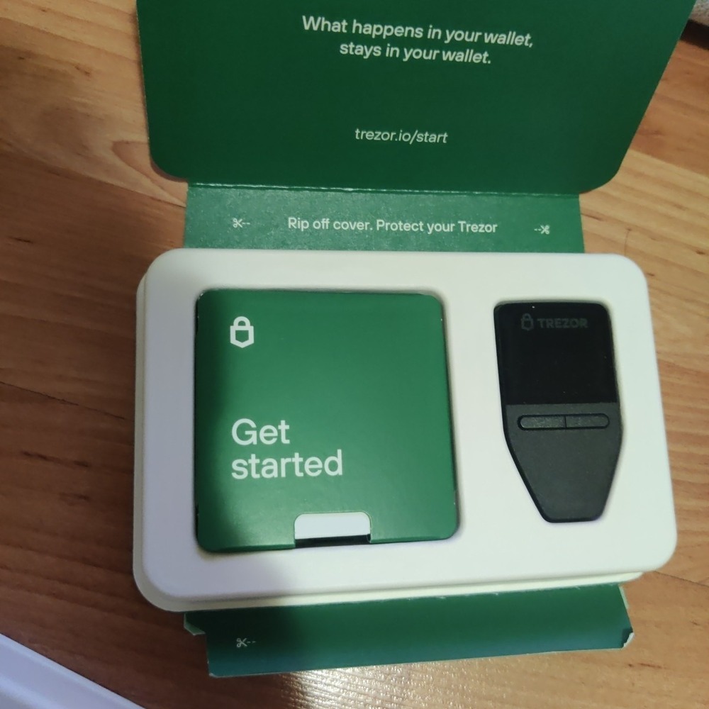 Trezor Safe 3 Crypto Hardware Wallet USB Cable - Untested - Picture 2 of 3